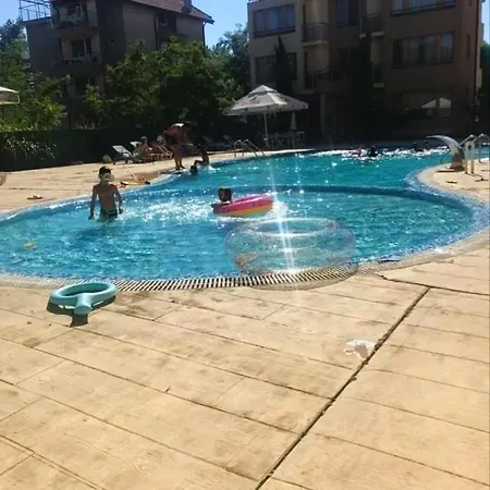 Апартамент Миа ' Mia Apartment *